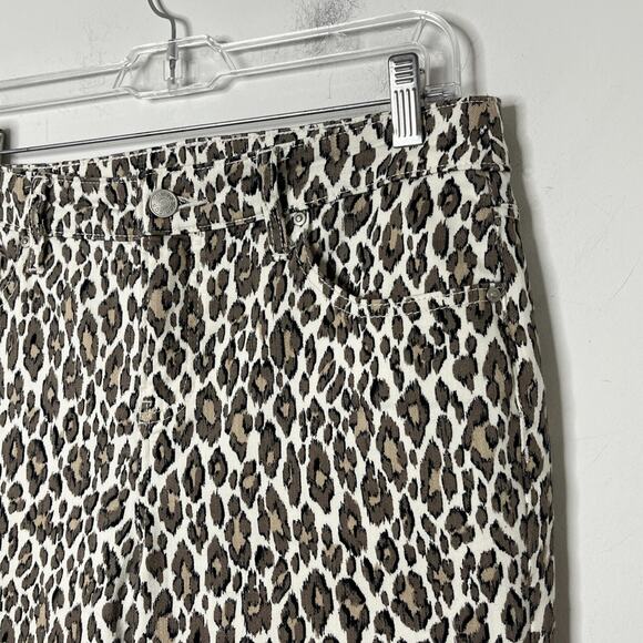 Chico's Women's Jeans Size 4 Leopard Print So Slimming Girlfriend Slim Leg Ankle - Picture 4 of 9